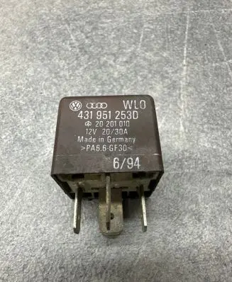 Volkswagen Golf IV Other relay 431951253D 20201010