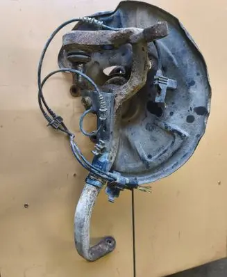 Mercedes-Benz E W211 Front wheel hub spindle knuckle 2115451040