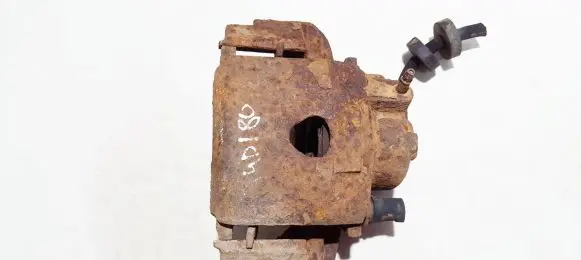 Volkswagen PASSAT B2 Front brake caliper