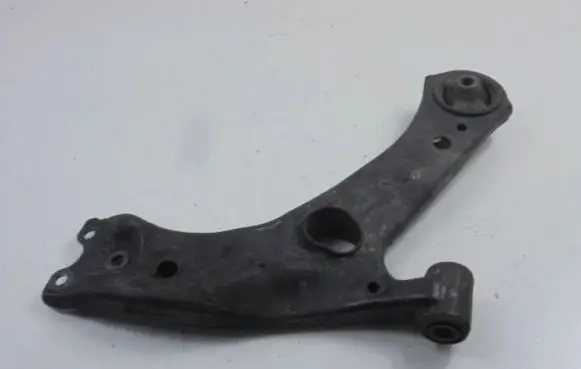 Toyota C-HR I Front lower control arm/wishbone 4806810130
