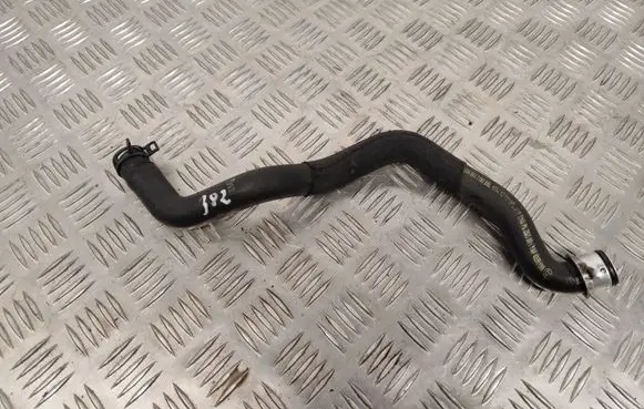 Mercedes-Benz C W204 Engine coolant pipe/hose A2045017182