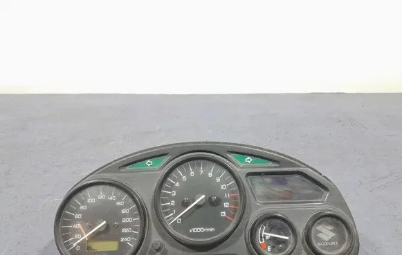 Suzuki Grand Vitara I Speedometer (instrument cluster)