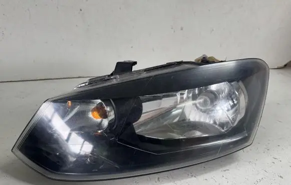 Volkswagen Polo V 6R Headlight/headlamp 6r1941015e