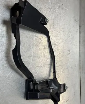 BMW 5 E60 E61 Headlight/headlamp mounting bracket 158737