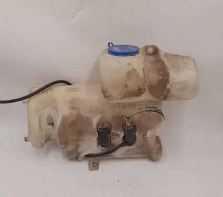 Mercedes-Benz Vito Viano W638 Windshield washer fluid reservoir/tank 6388691920 6388692020