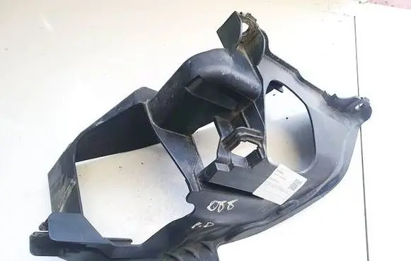 Audi Q7 4L Headlight/headlamp mounting bracket 