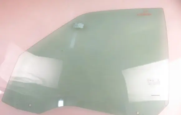 Ford Galaxy Front door window glass four-door 