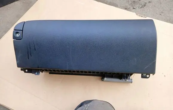 Lexus IS 220D-250-350 Glove box set IS250