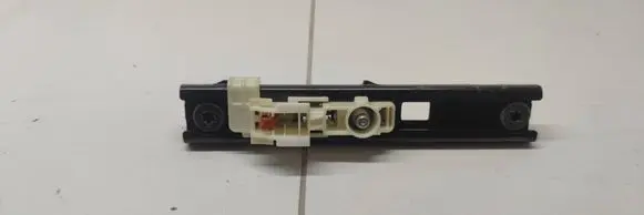 Renault Captur Seat belt height adjuster 878248632R 7456408