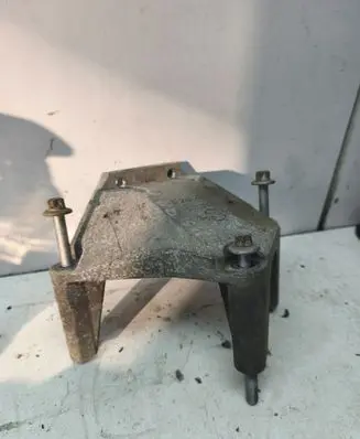 Opel Astra G Engine mounting bracket 13226751
