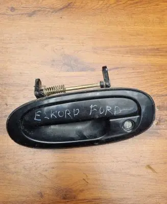 Ford Escort Front door exterior handle F7C6-5422401A D17881