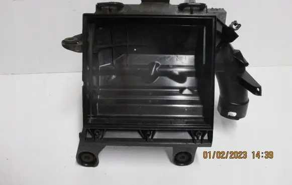 Citroen C4 Grand Picasso Air filter box 9806561080