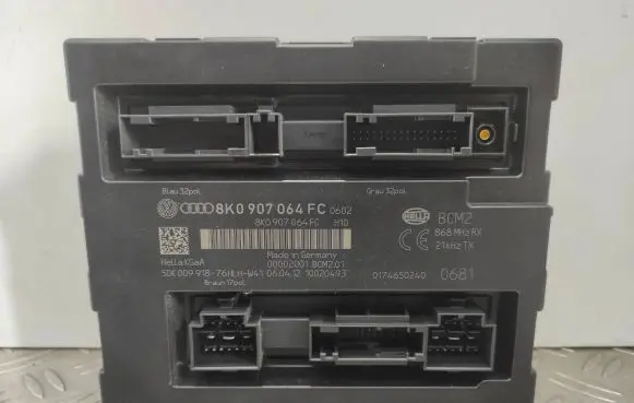 Audi A4 S4 B8 8K Comfort/convenience module 8K0907064FC 00002001