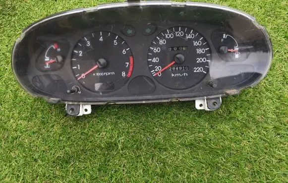 Hyundai Lantra II Speedometer (instrument cluster) 71111300