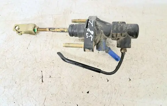 Toyota Avensis T250 Clutch master cylinder