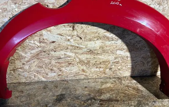 Mitsubishi L200 Rear arch trim 7420A107