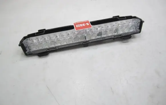 Volkswagen Jetta VI Third/center stoplight 176369 01051210 AU02012