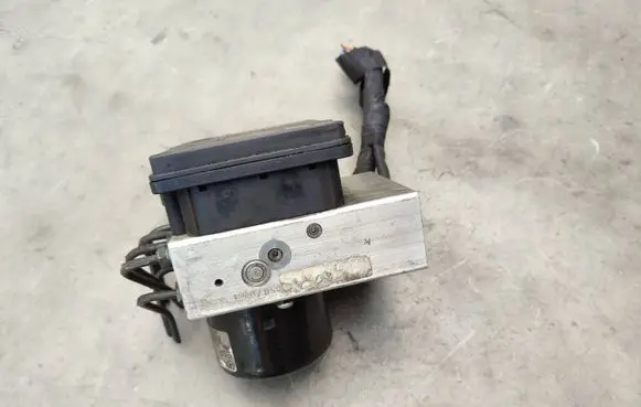Mercedes-Benz CLK A209 C209 ABS Pump A0064310312 A0365454032 10020404984