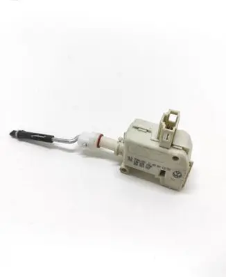 Volkswagen PASSAT B5.5 Central locking motor 3B0959782