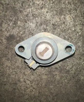 BMW 5 E34 Tailgate exterior lock 8120362