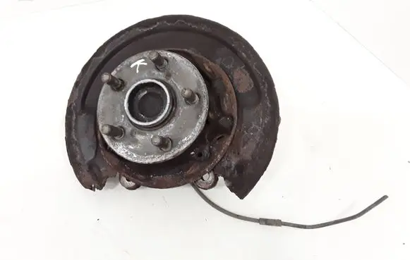 Toyota Avensis T250 Rear wheel hub spindle/knuckle 