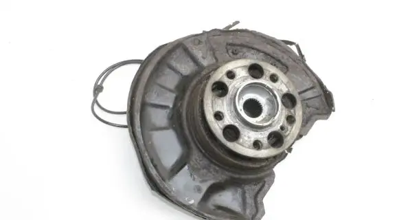 Mercedes-Benz E C207 W207 Rear wheel hub