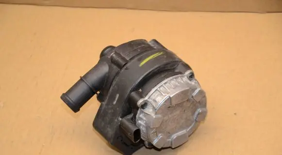 Skoda Octavia Mk4 Electric auxiliary coolant/water pump 04L965567B 11604