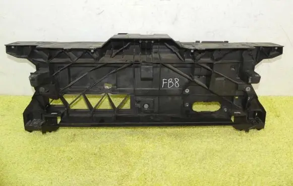 Opel Zafira C Front bumper support beam 9808290780
