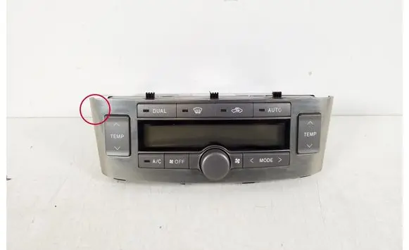 Toyota Avensis T250 Air conditioner control unit module 55900-05170