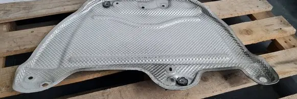 Audi Q3 F3 Exhaust heat shield 5QF825701D