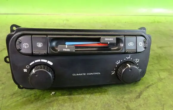 Dodge Caravan Climate control unit 05134626AA