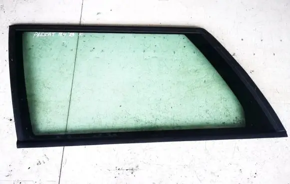 Volkswagen PASSAT B4 Rear side window