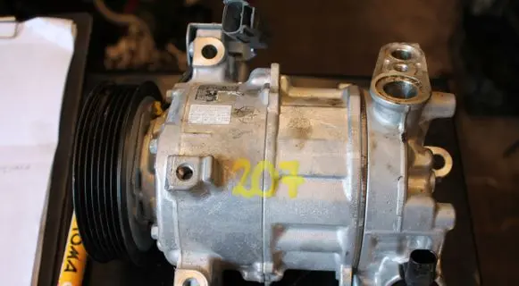 Seat Toledo I (1L) Air conditioning (A/C) compressor (pump) 820803