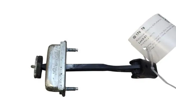 Ford Focus Front door check strap stopper