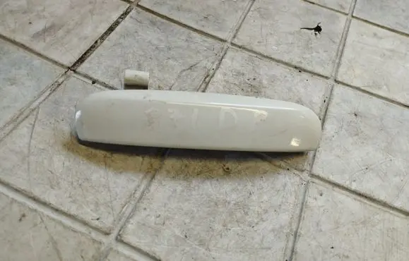 Mitsubishi Colt Front door exterior handle