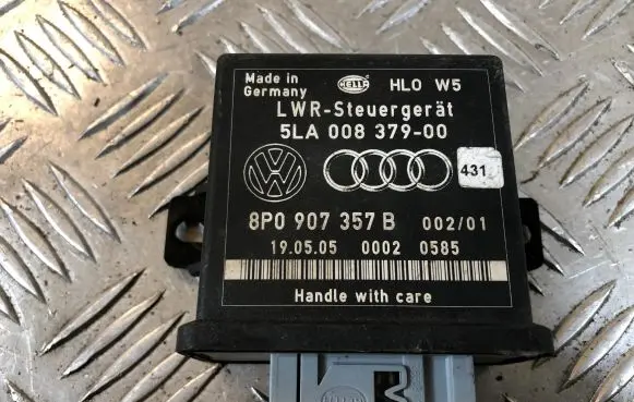 Audi A4 S4 B7 8E 8H Light module LCM 8P0907357B 5LA00837900