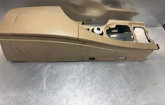 BMW 5 E60 E61 Armrest 7034085
