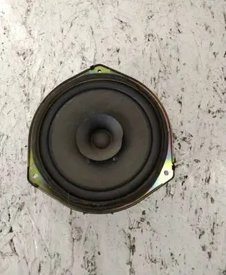 Mazda Premacy Front door speaker D35066960 04505C2