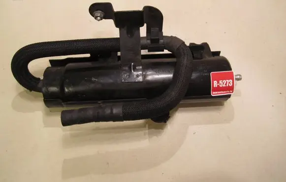 Audi A6 S6 C6 4F Fuel injection high pressure pump 4F0201987K