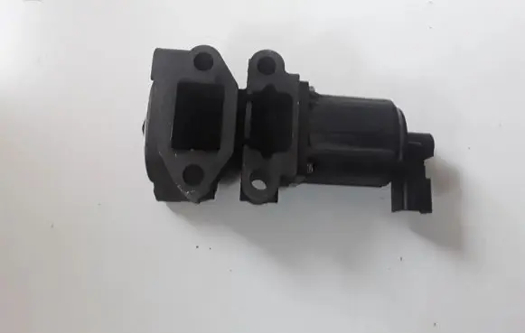 Mitsubishi Pajero EGR valve K5T70071