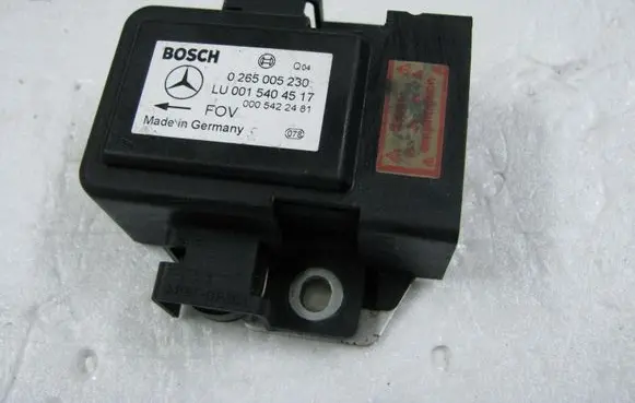 Mercedes-Benz E W210 ESP acceleration yaw rate sensor A0265005230