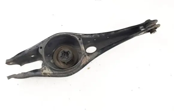 Rear control arm