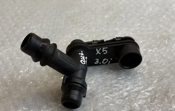 BMW X5 E53 Engine coolant pipe/hose 1438820