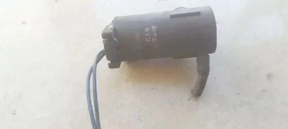 KIA Carnival Windscreen/windshield washer pump