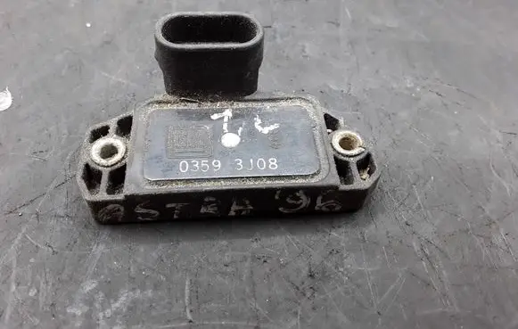 Opel Astra F Ignition amplifier control unit 03593J08