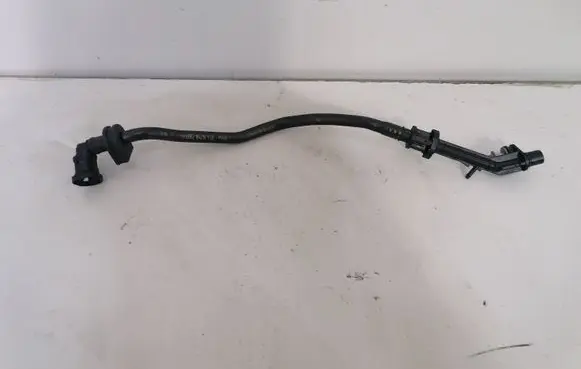 BMW 4 F32 F33 Engine coolant pipe/hose 8600882