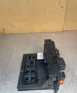 Mercedes-Benz E W211 Fuse module 2115454301