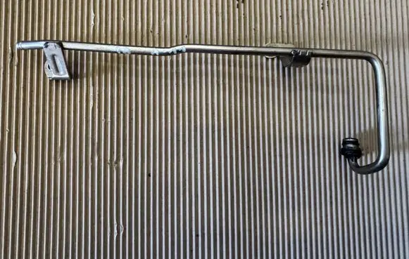 Volkswagen Golf Plus Engine coolant pipe/hose 03C121469F