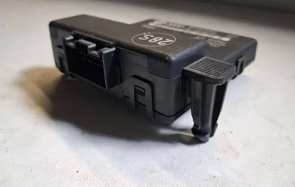 Volkswagen Touran I Gateway control module 1K0907530F 1K0907951