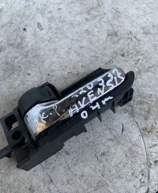Toyota Avensis T250 Front door interior handle